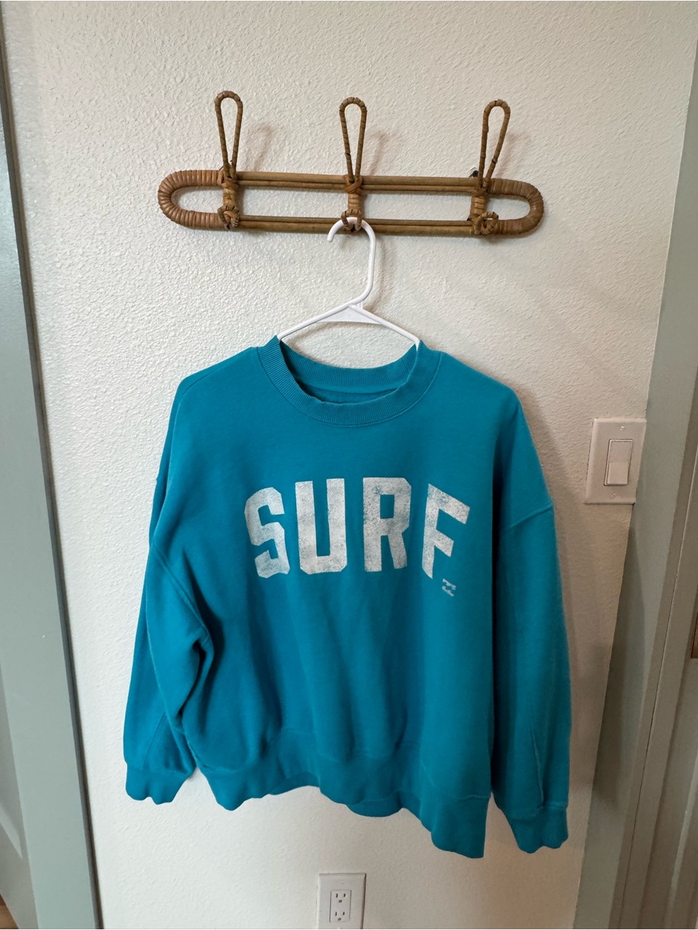 Women’s Billabong Teal 'SURF' Crewneck Sweatshirt - Casual Pullover